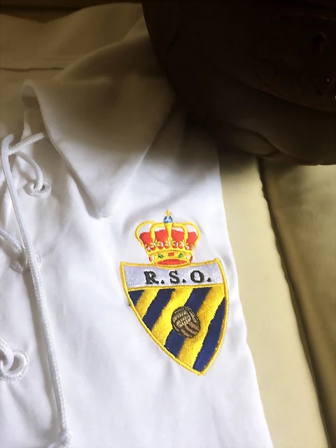 3 3