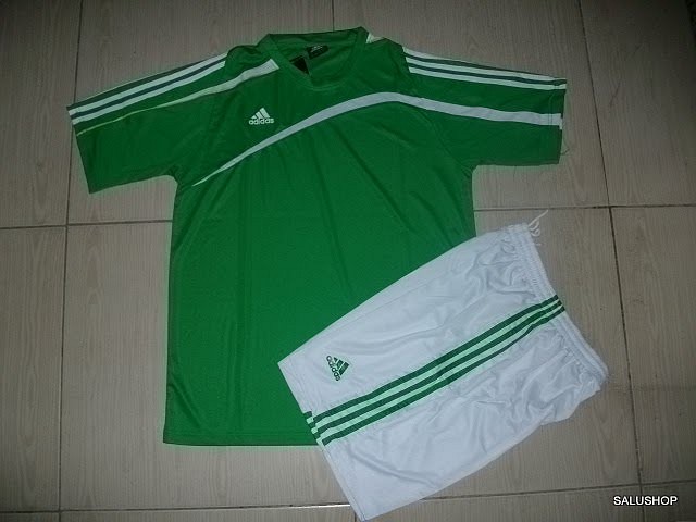 Kit Adidas