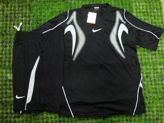 Kit Nike