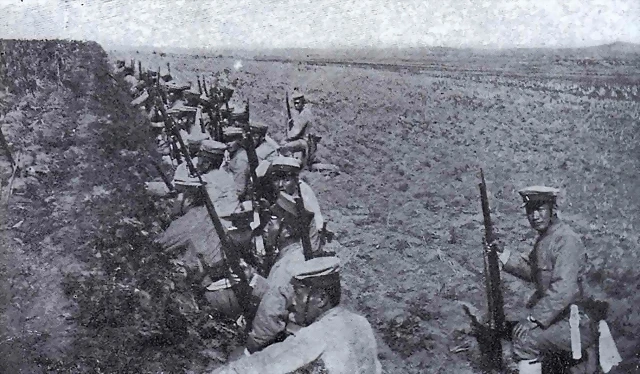 Japanese_Infantry_Preparing_the_Attack_during_the_Siege_of_Port_Arther