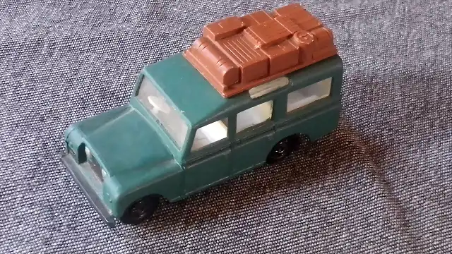 Land Rover Safari MATCHBOX 12 (2)