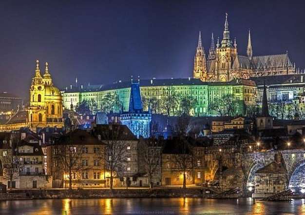 DE PRAGA (REPUBLICA CHECA) DE PRAGA (REPUBLICA CHECA)