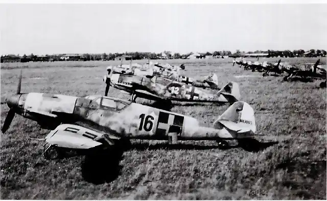 Bf-109 G-10 '16' Hungarian AF