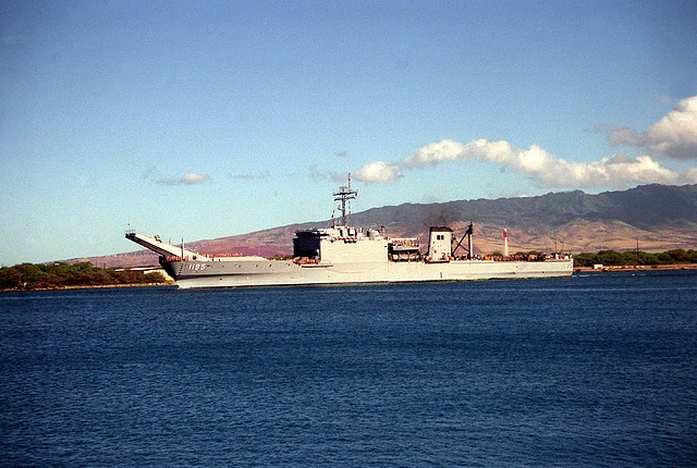 LST-1195 USS Barbour County, foto 11