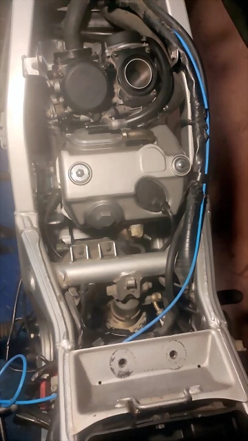 3 3
