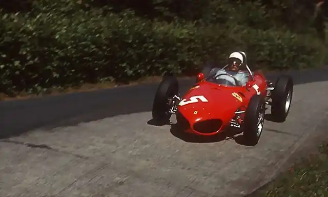 ferrari-156-920-hill-phil_1961_germany_01_bcwtmk