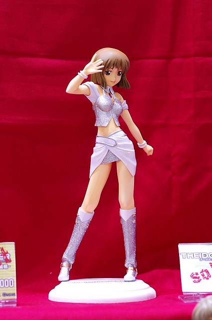 very-attractive-manga-figures07