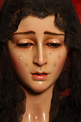 La Virgen de la Esperanza de Almuñecar mantilla