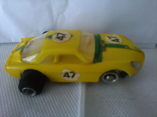 carrinho-de-autorama-berlineta-estrela-dec-60-441301-MLB20297672996_052015-F carrinho-de-autorama-berlineta-estrela-dec-60-441301-MLB20297672996_052015-F
