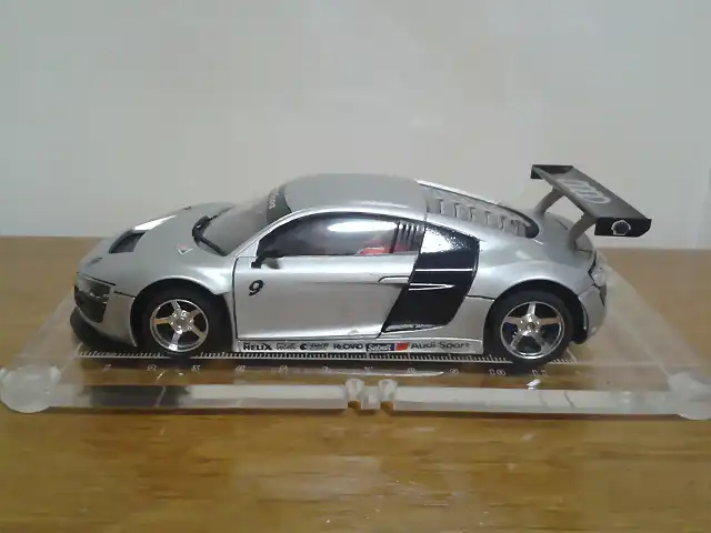 Audi R8 007