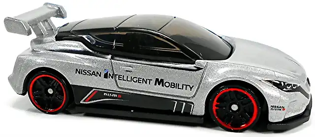 15 Nissan-Leaf-Nismo-RC_02-a