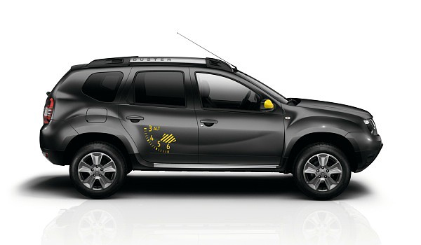 dacia_duster_blackstorm