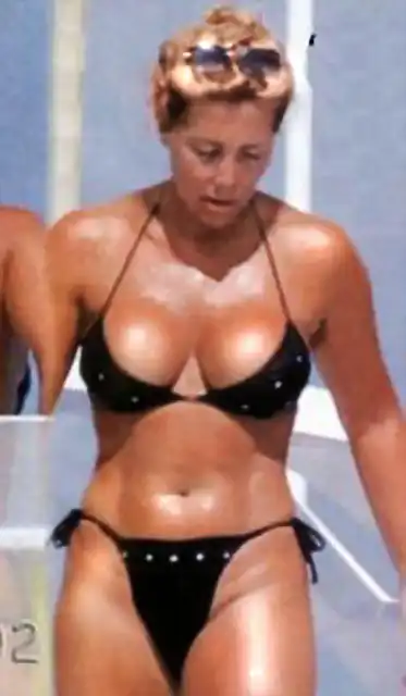 norma duval bikini 2002-00