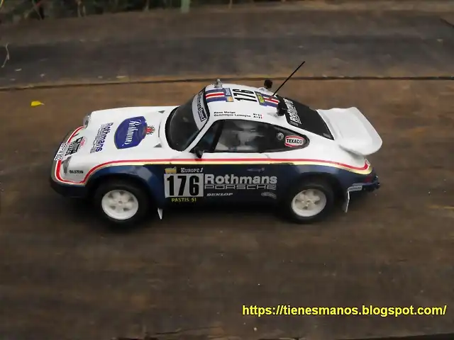 3 Porsche 911_Dakar-84
