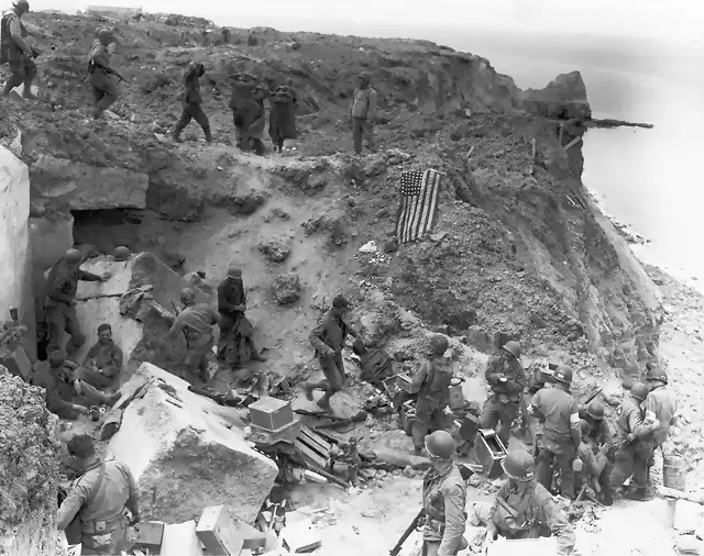 Captura de Pointe du Hoc por los Rangers durante el desembarco de Normadia