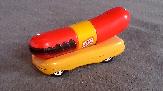 Oscar Mayer Wienermobile HW (1993)