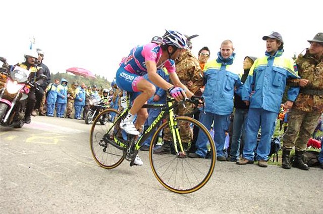 GIRO2011,ETAPA DEL ZONCOLAN,SCARPONI