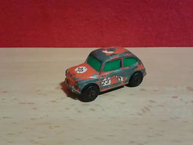 19 Fiat 600 TN n?23 naranja