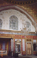 topkadi-palace-inside-7
