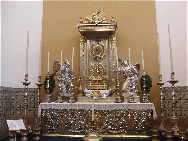 ALTAR DE APARATO PATRIARCA ALTAR DE APARATO PATRIARCA