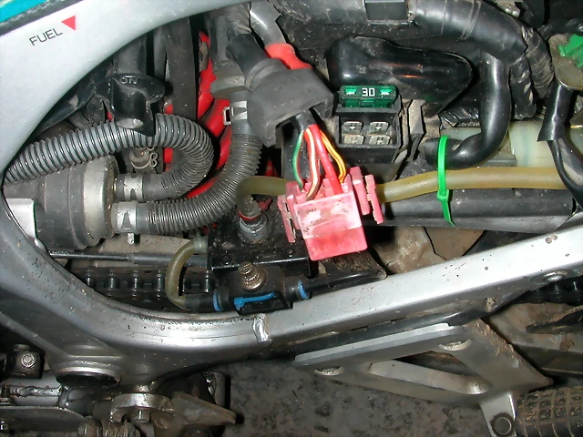 Rel? arranque cables
