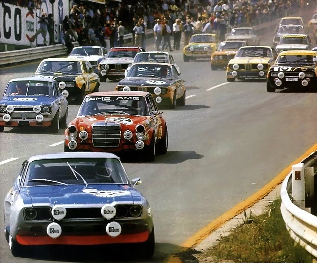Spa-300sel-amg-race-color Spa-300sel-amg-race-color