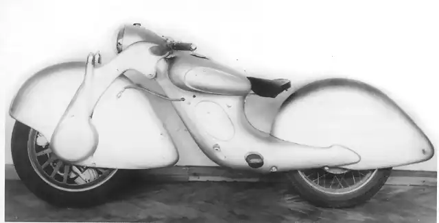 JKV 156 KUF Motorrad 01