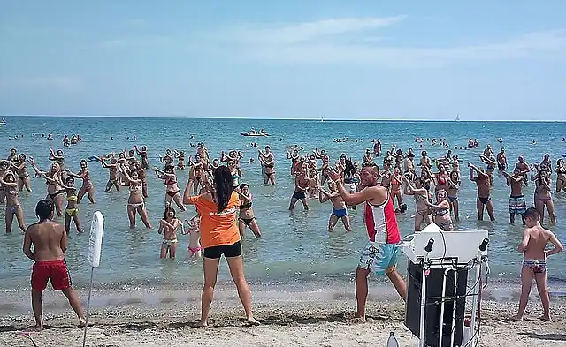 Bailando en las playas de Acapulco