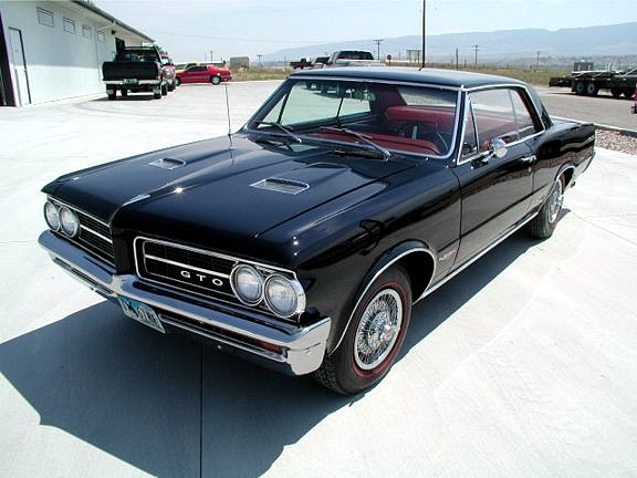 1964_pontiac_gto_pic1