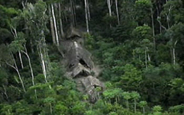 Tribu  Amazonas