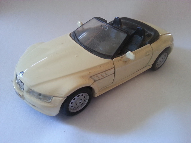 BMW Z3 (maisto 1-35)