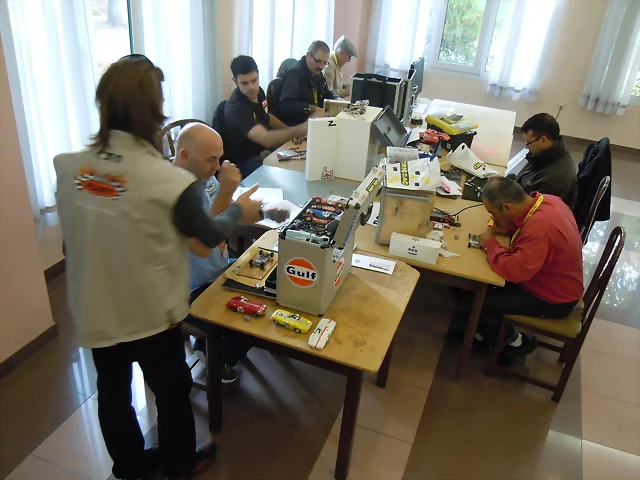 CE2013_ 002 CE2013_ 002