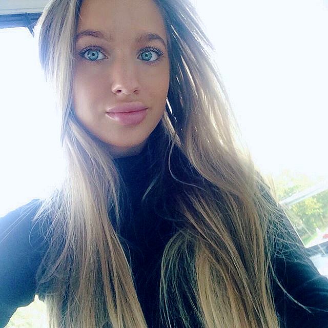 amandalinneas__2015-11-25_10-18-03 amandalinneas__2015-11-25_10-18-03