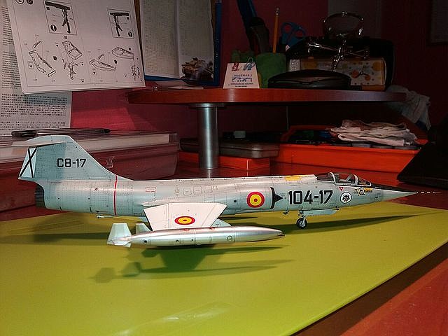 f-105 de