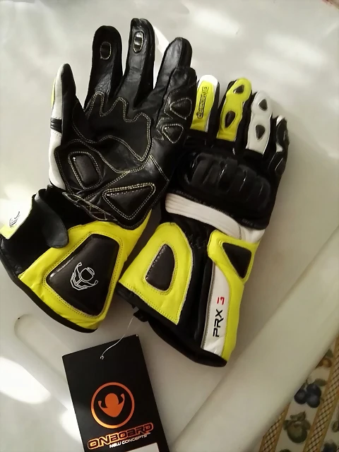 Mis guantes PRX3 03 Mis guantes PRX3 03