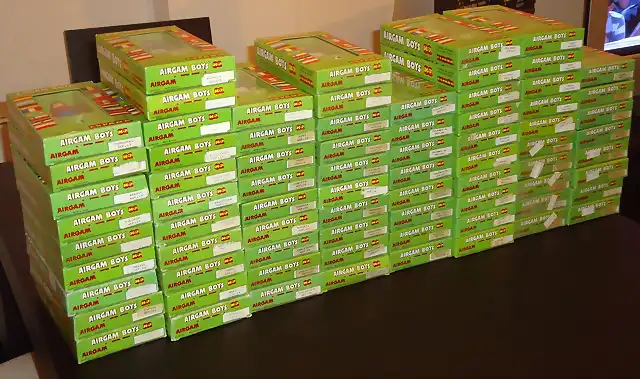 75 cajas verdes