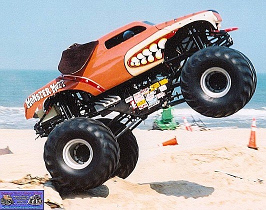 2004s 3 Monster Mutt real2