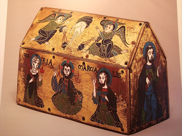 arqueta relicario de Champagnat, hacia1150, Limoges. Metropolitan de Nueva York. arqueta relicario de Champagnat, hacia1150, Limoges. Metropolitan de Nueva York.