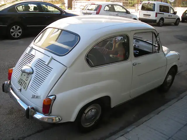 Seat 600 (12)