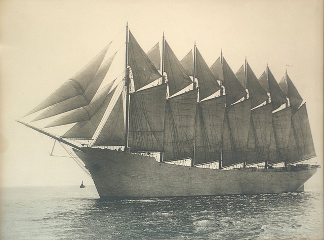 Thomas W. Lawson (ship)..