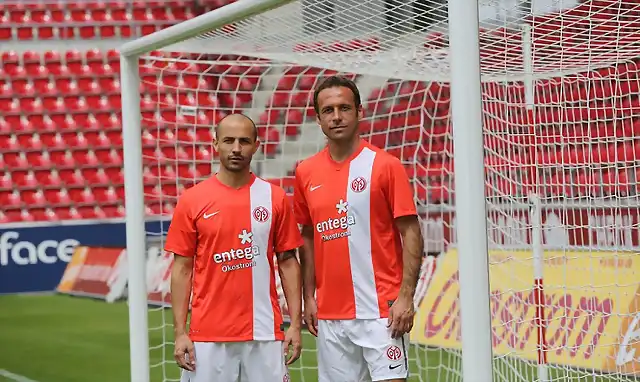 Mainz 05 13 14 Home Kit Presentation