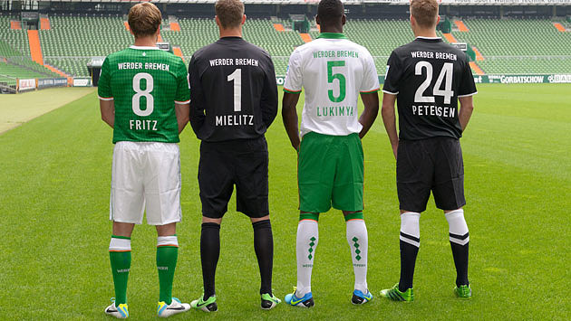 Werder Bremen 2013-14 Kits back