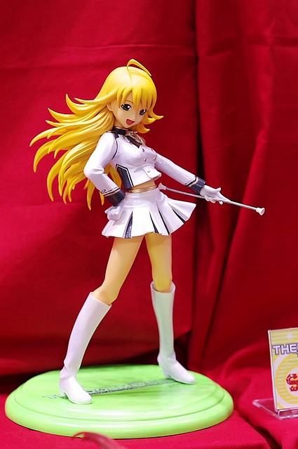 very-attractive-manga-figures06