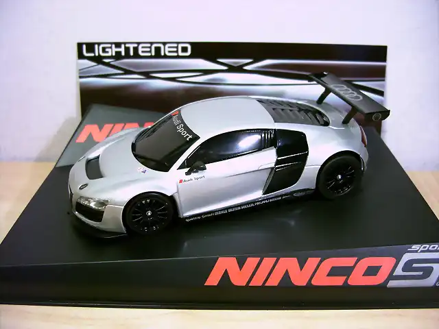 35 AUDI R8 GT3  TEST CAR LIGHTENED (NINCO) Ref  50555