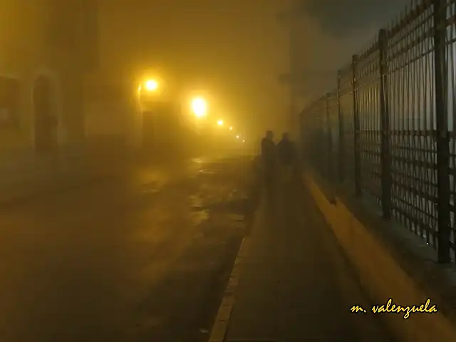 22, pueblo en niebla, 4, marca
