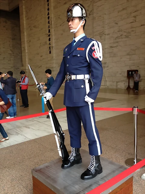 Guardia de honor del ejercito de Taiwan con fusil Garand Guardia de honor del ejercito de Taiwan con fusil Garand