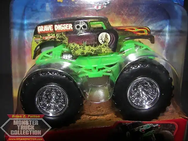 2006 19-Grave Digger (2) x raycers