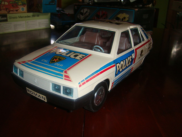 Roma Renault 11 Policia (2)