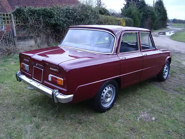 1970-Alfa_Romeo-Giulia_1300_TI-195121336410238