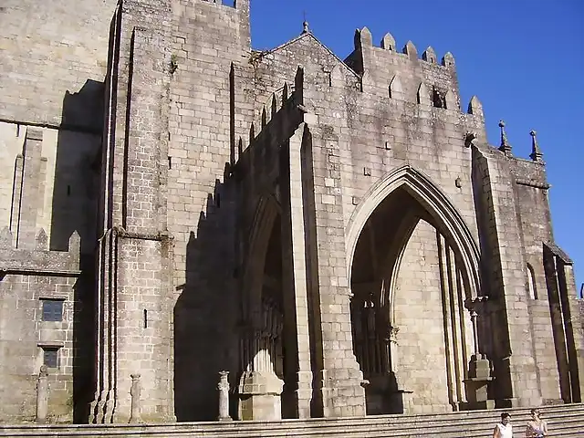 Tuy catedral portico